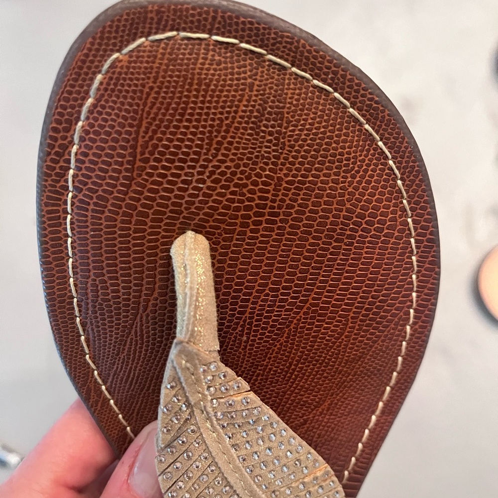 Carlos Santana Brown and Gold Sandals - Picture 6 of 6